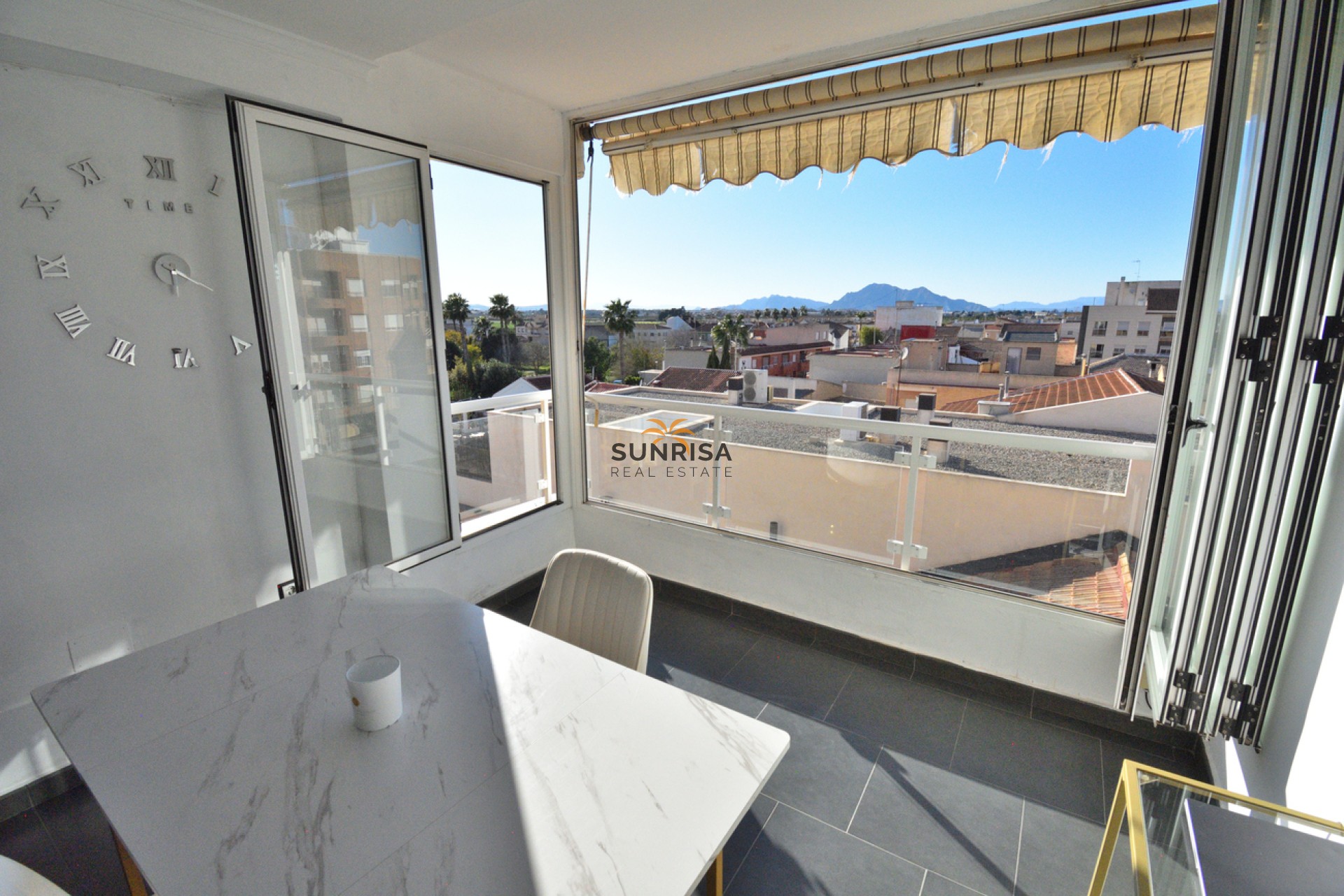 Herverkoop - Appartement - Daya Nueva