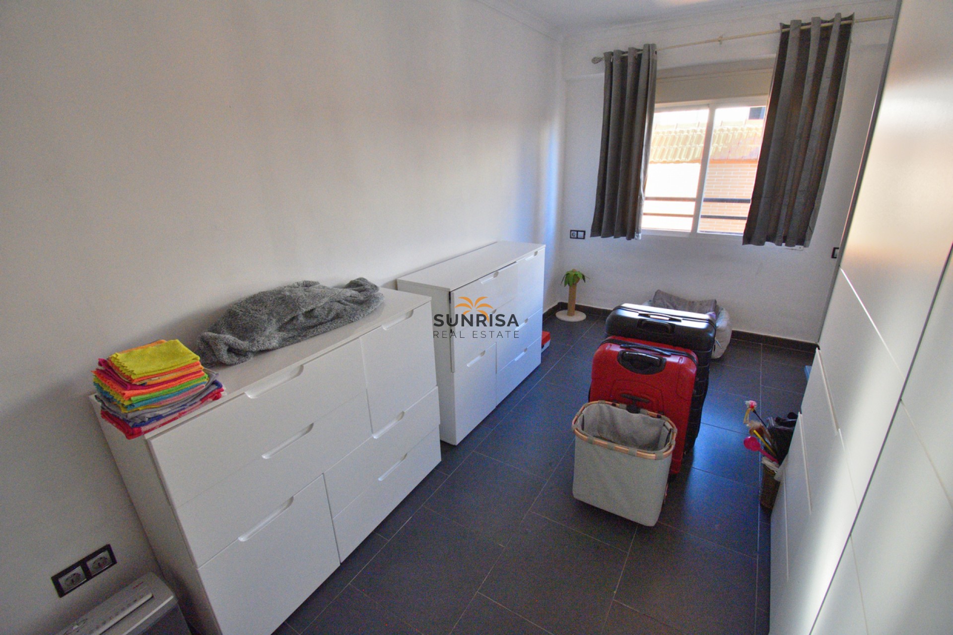 Herverkoop - Appartement - Daya Nueva