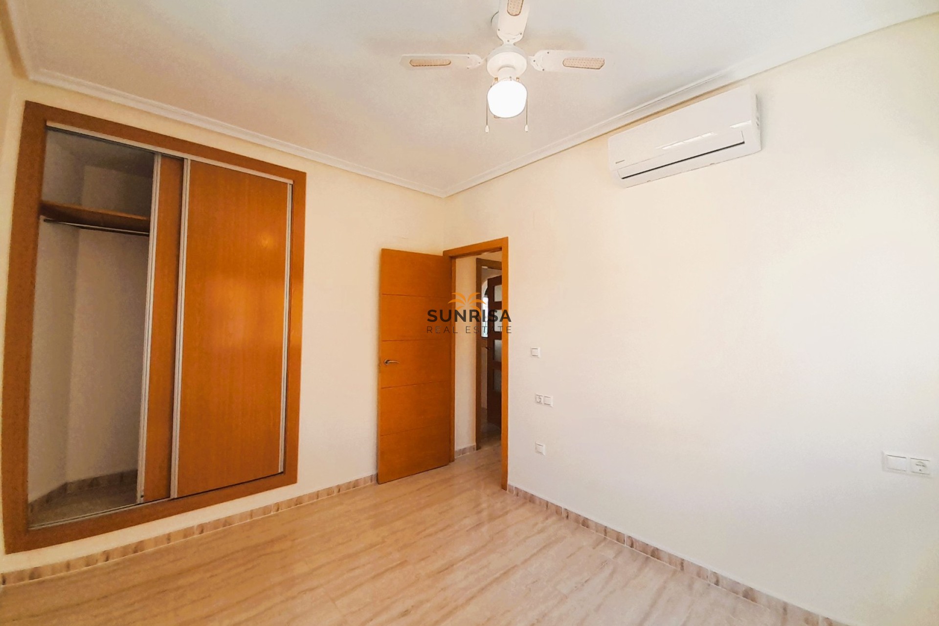 Revente - Villa - Ciudad Quesada