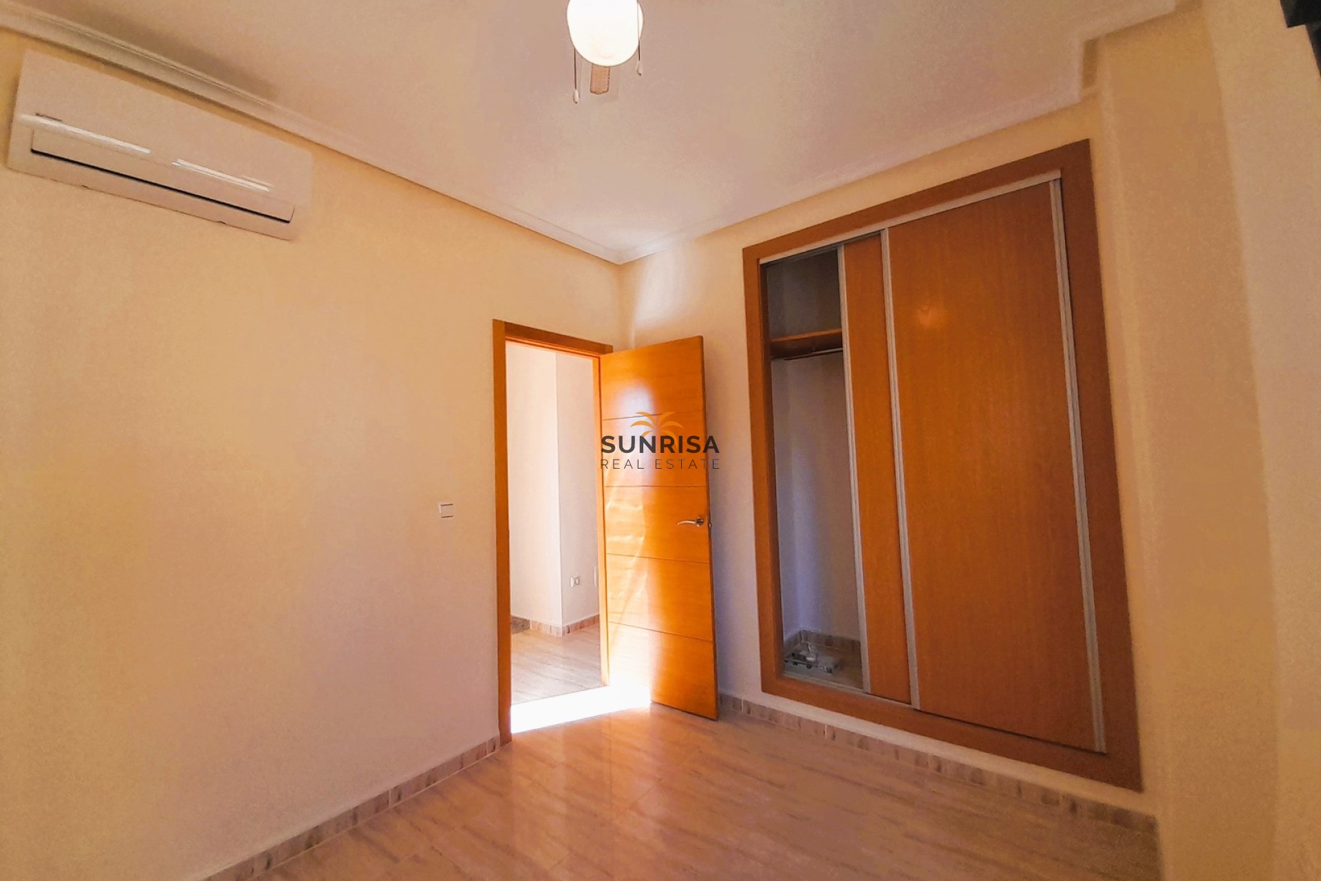Revente - Villa - Ciudad Quesada