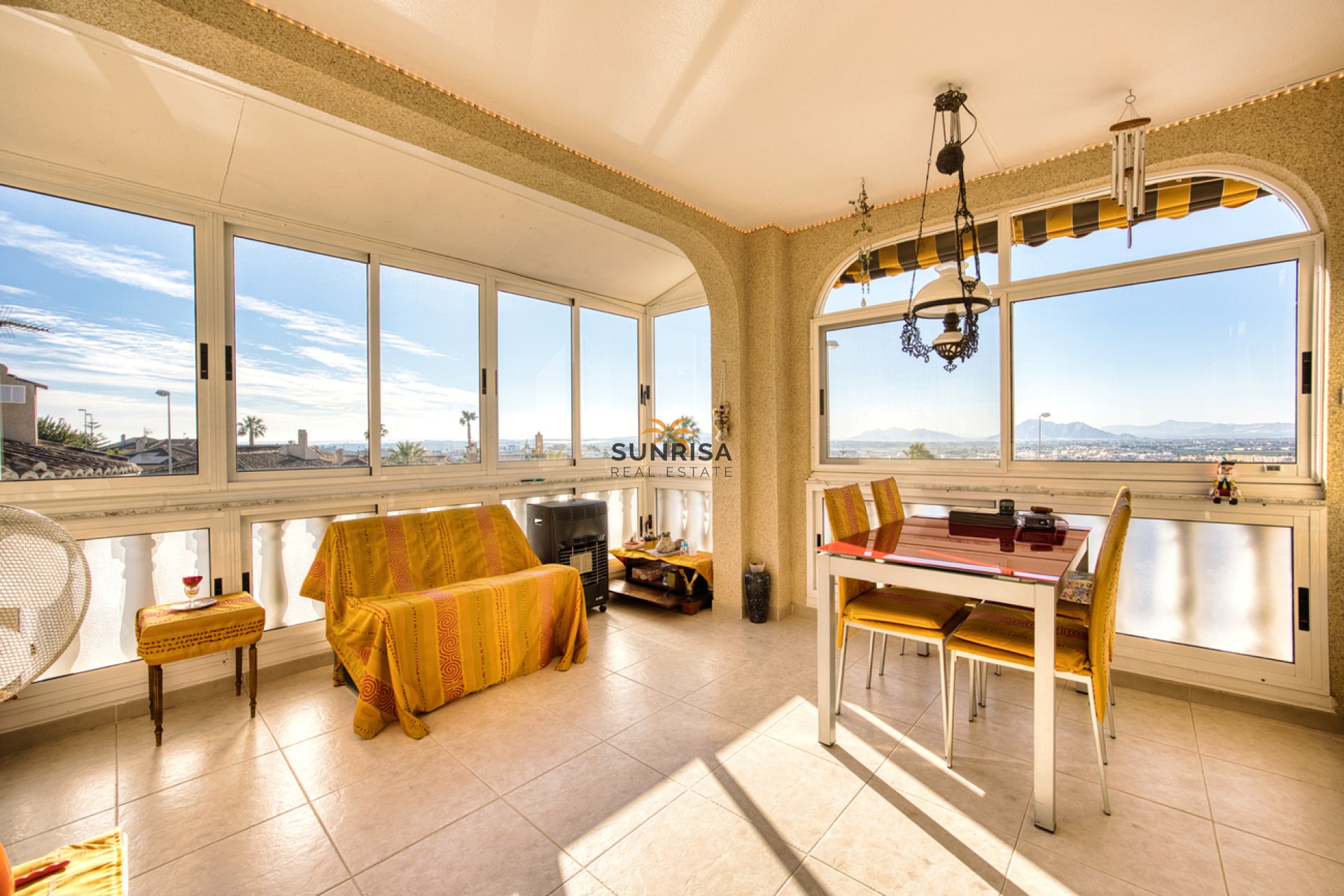 Reventa - Villa - Benimar