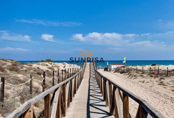 Adosado · Reventa - San Fulgencio · Urb. La Marina · Alicante · España
