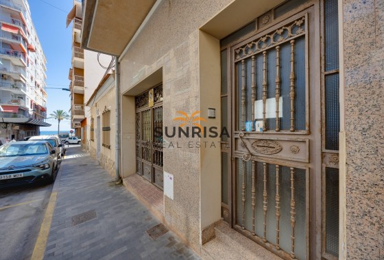 Apartment · Resale - Torrevieja · Playa del Cura · Alicante · Spain