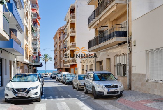 Apartment · Resale - Torrevieja · Playa del Cura · Alicante · Spain