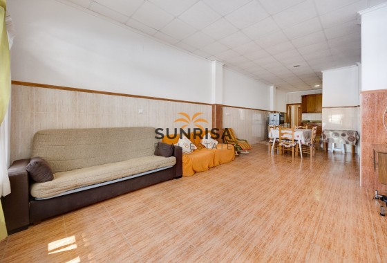 Apartment · Resale - Torrevieja · Playa del Cura · Alicante · Spain