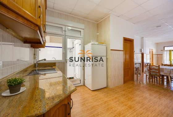 Apartment · Resale - Torrevieja · Playa del Cura · Alicante · Spain