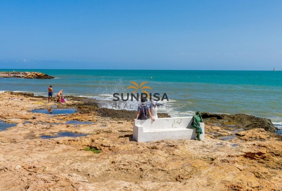 Apartamento · Reventa - Torrevieja · Nueva Torrevieja · Alicante · España