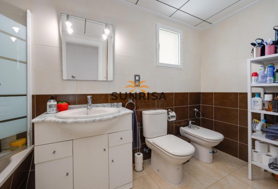 Appartement · Herverkoop - Torrevieja · Centro · Alicante · Spanje
