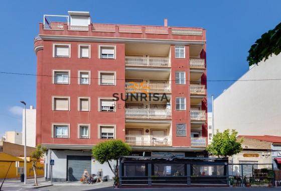 Appartement · Herverkoop - Torrevieja · Centro · Alicante · Spanje