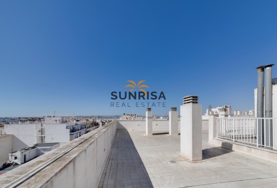 Appartement · Herverkoop - Torrevieja · Centro · Alicante · Spanje
