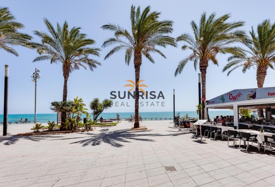 Appartement · Herverkoop - Torrevieja · Centro · Alicante · Spanje