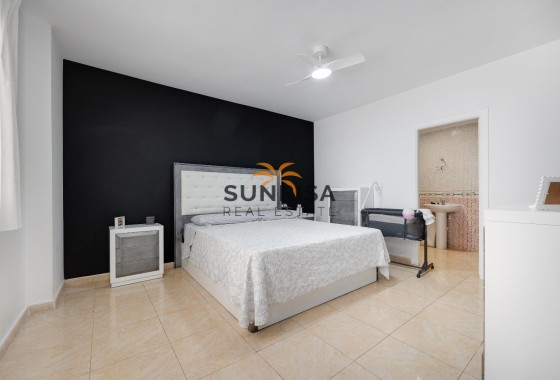 Appartement · Herverkoop - Torrevieja · Centro · Alicante · Spanje