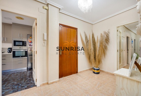 Apartamento · Reventa - Torrevieja · Alicante · España