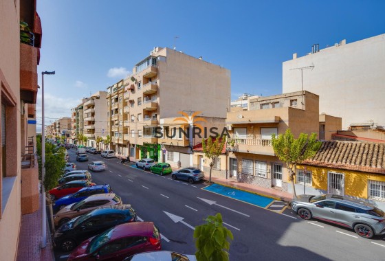Apartamento · Reventa - Torrevieja · Alicante · España