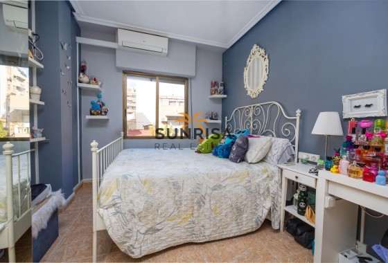 Apartamento · Reventa - Torrevieja · Alicante · España