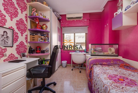 Apartamento · Reventa - Torrevieja · Alicante · España