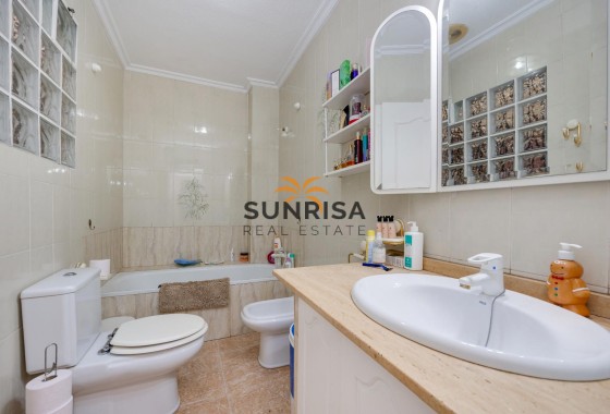 Apartamento · Reventa - Torrevieja · Alicante · España