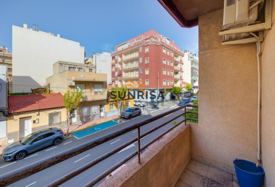 Apartamento · Reventa - Torrevieja · Alicante · España