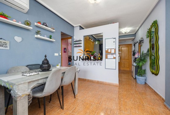 Apartamento · Reventa - Torrevieja · Alicante · España