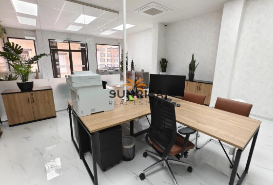 Local comercial · Reventa - Los Montesinos · Alicante · España
