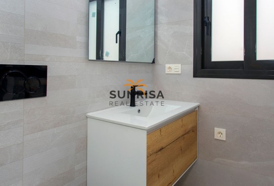 Apartamento · Reventa - Torrevieja · Playa del Cura · Alicante · España