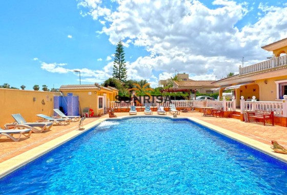 Villa · Resale - Torrevieja · Los Balcones · Alicante · Spain