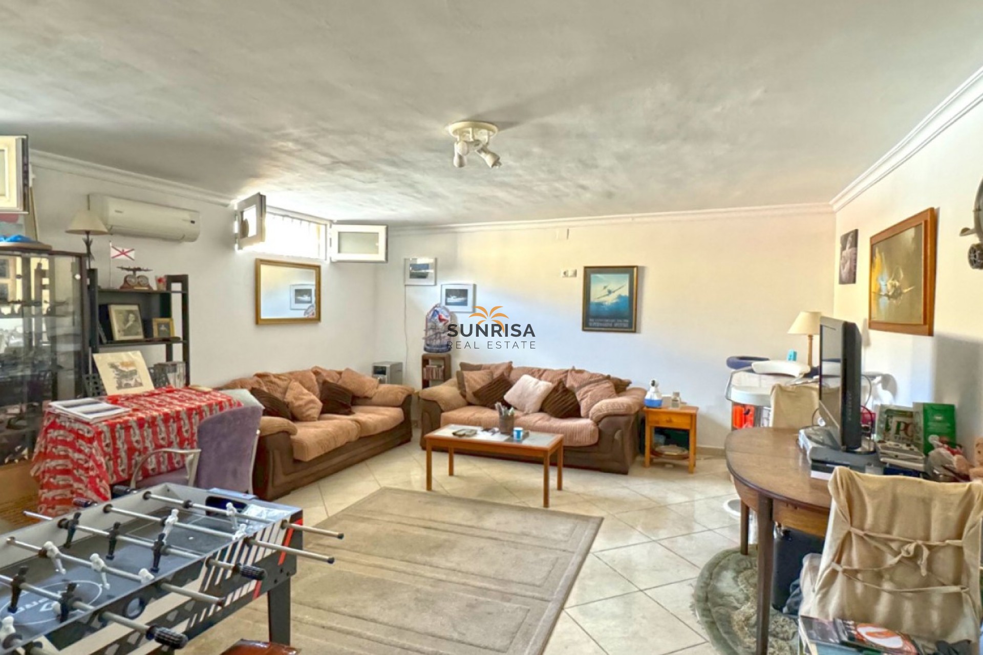 Resale - Villa - Torrevieja