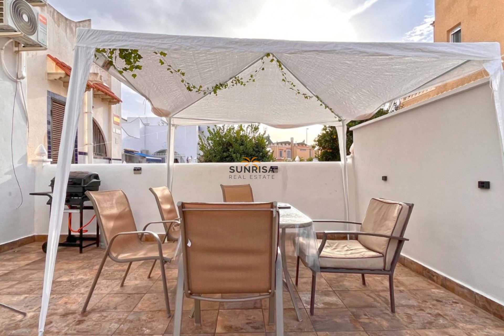 Resale - Bungalow - Orihuela Costa