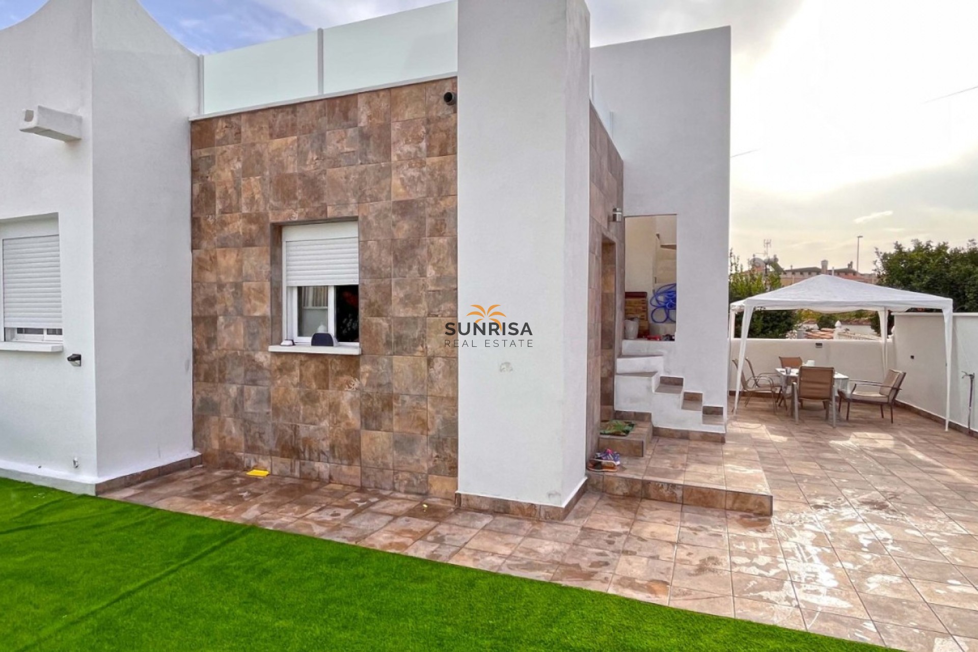 Resale - Bungalow - Orihuela Costa