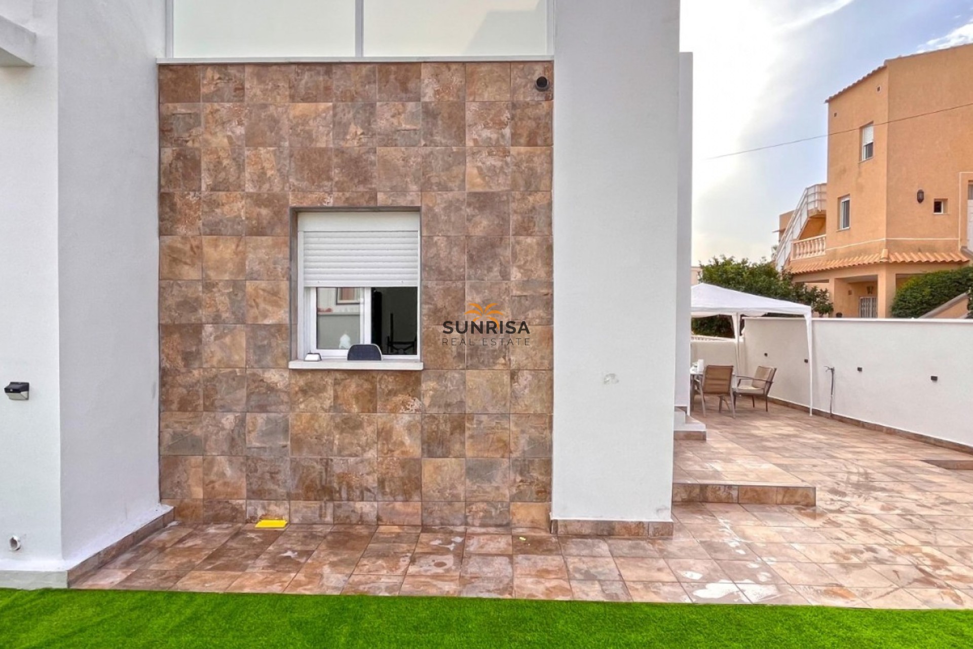 Resale - Bungalow - Orihuela Costa