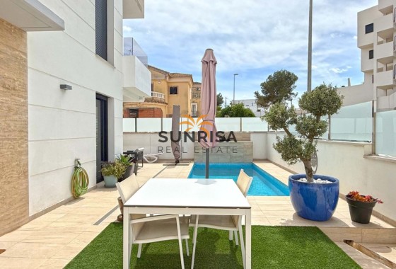 Villa · Reventa - Orihuela Costa · Villamartín · Alicante · España