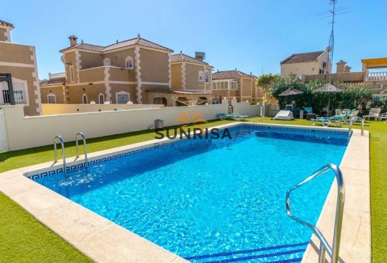 Villa · Reventa - Orihuela Costa · Villamartín · Alicante · España