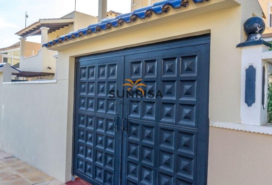 Villa · Reventa - Orihuela Costa · Villamartín · Alicante · España