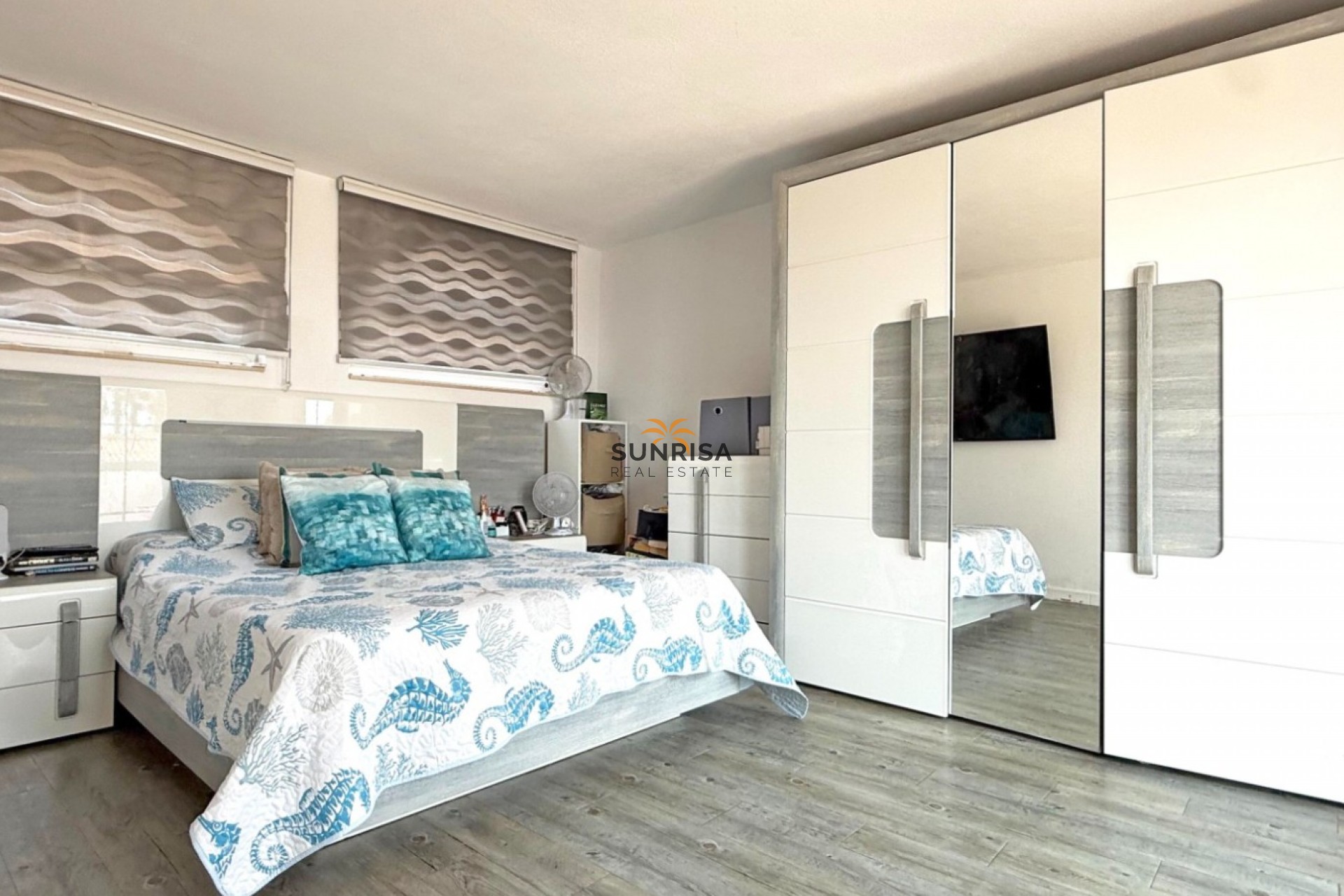 Resale - Villa - Orihuela Costa