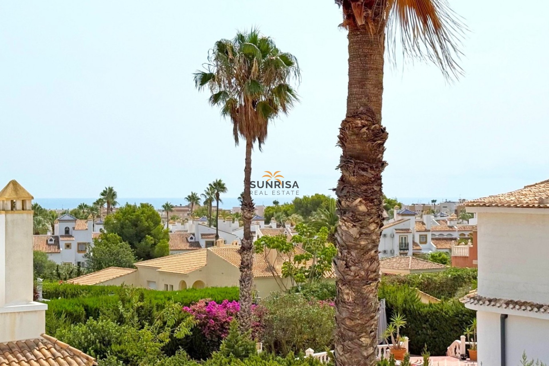 Resale - Villa - Orihuela Costa