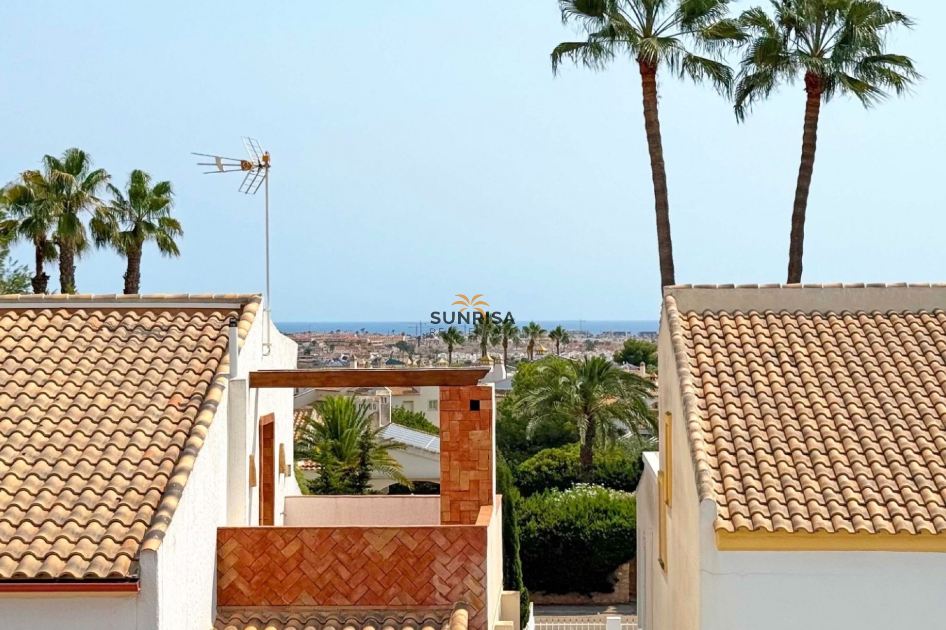 Resale - Villa - Orihuela Costa