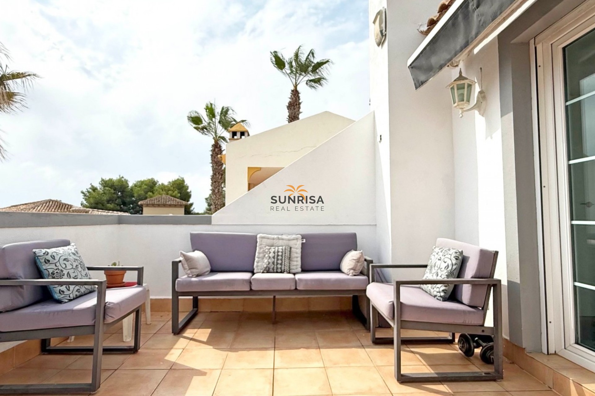Resale - Villa - Orihuela Costa