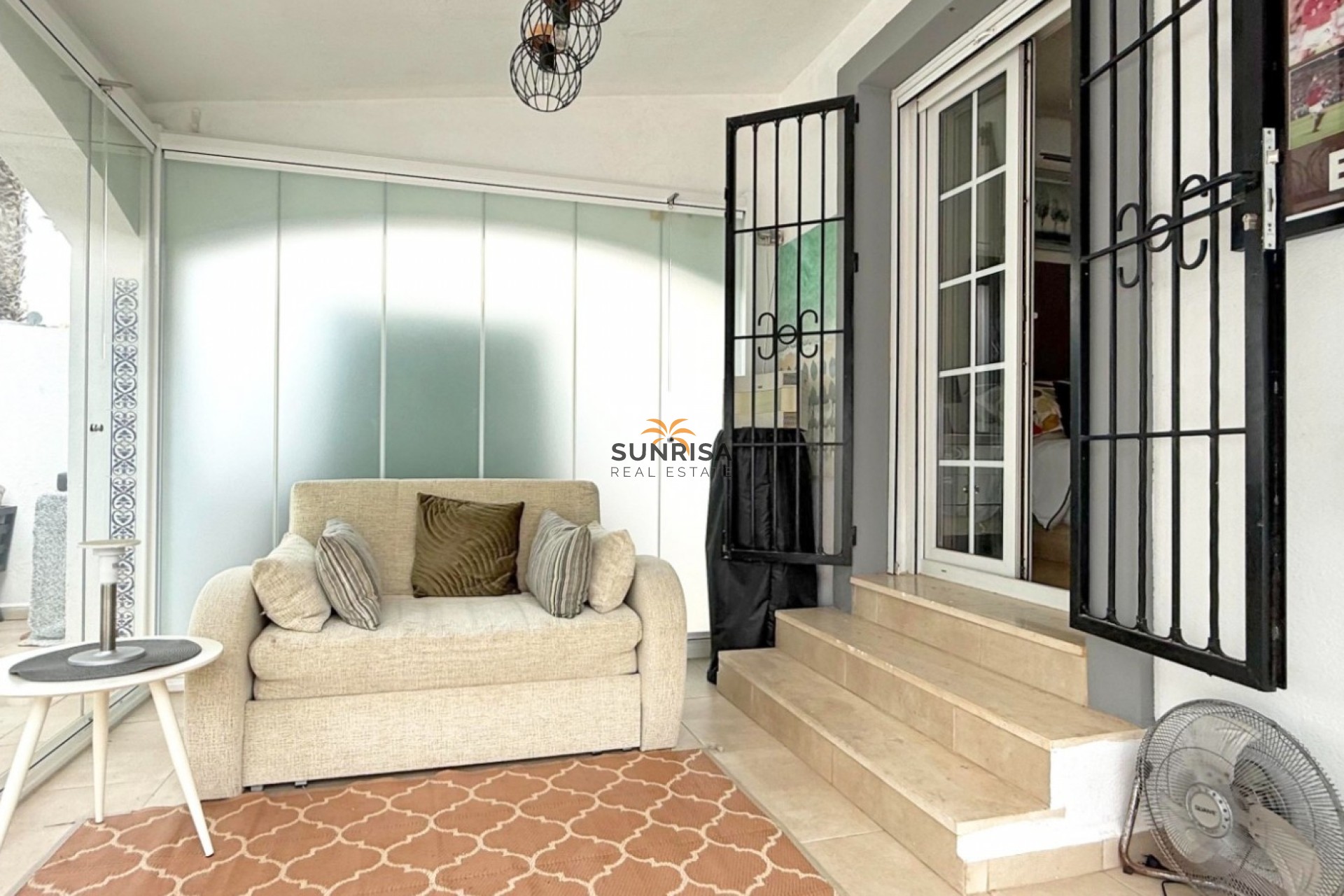 Resale - Villa - Orihuela Costa