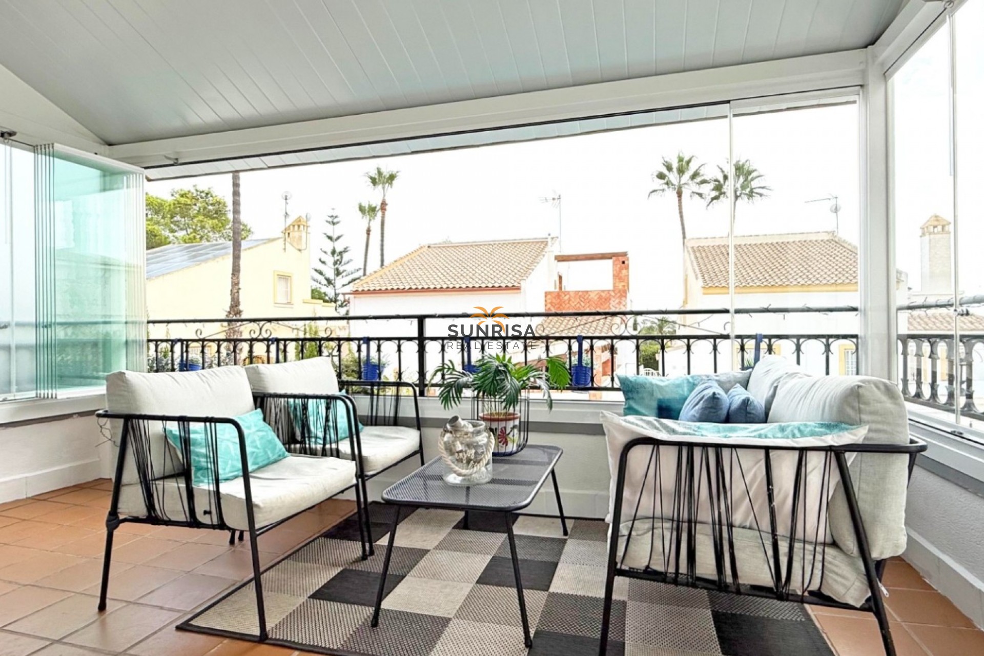 Resale - Villa - Orihuela Costa