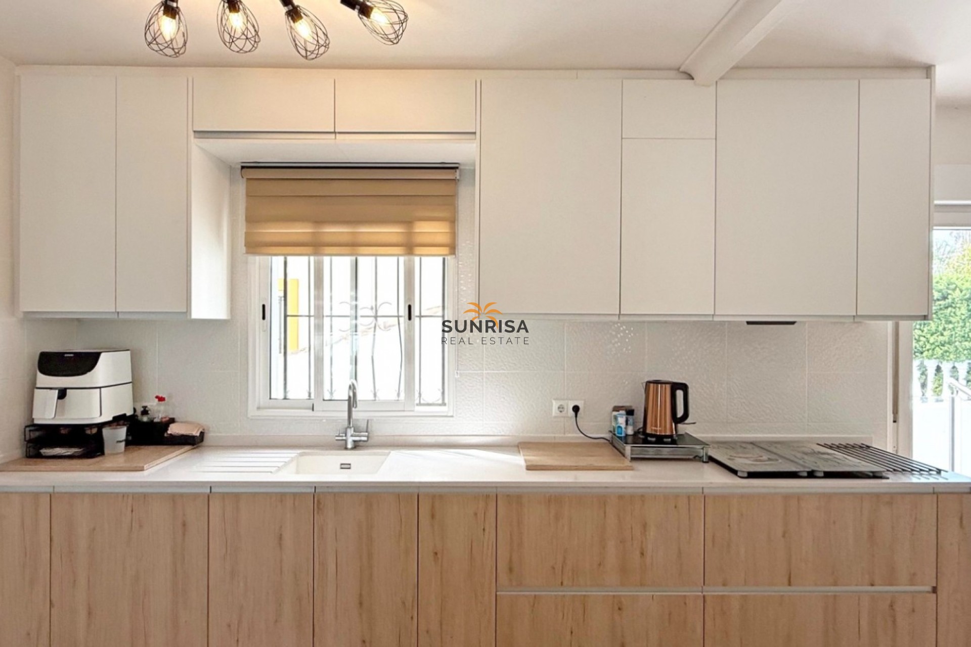 Resale - Villa - Orihuela Costa
