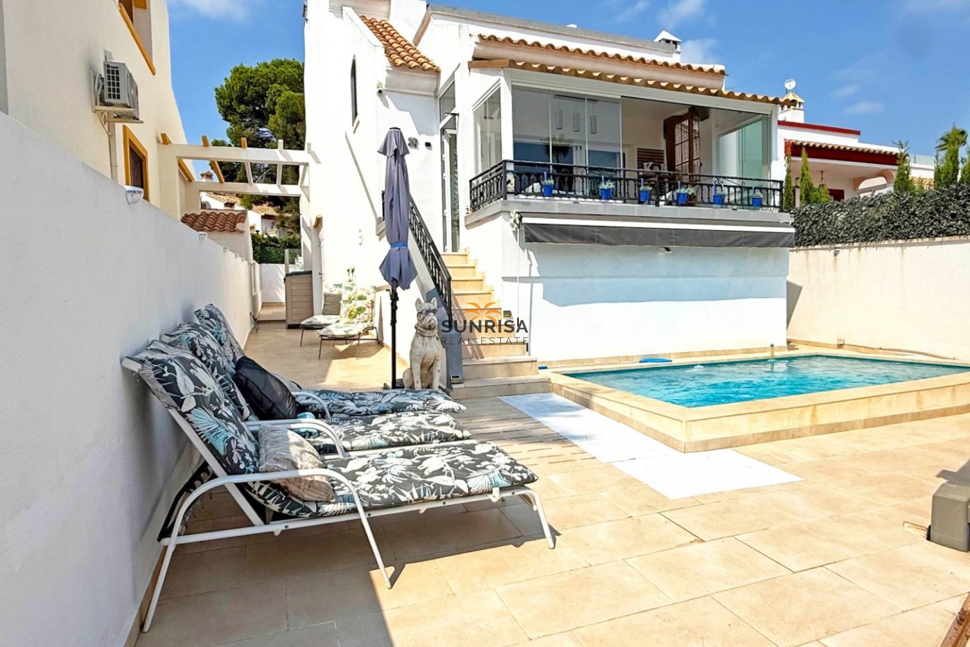 Resale - Villa - Orihuela Costa