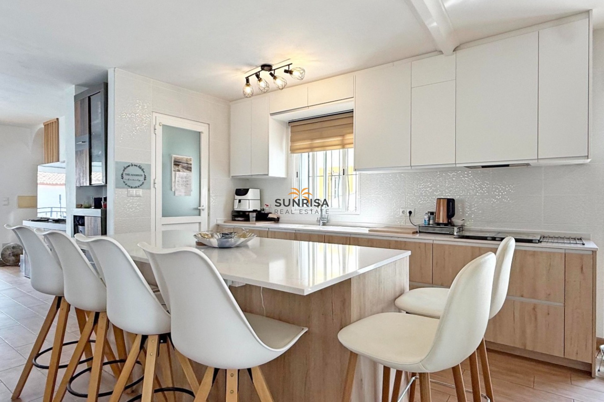Resale - Villa - Orihuela Costa