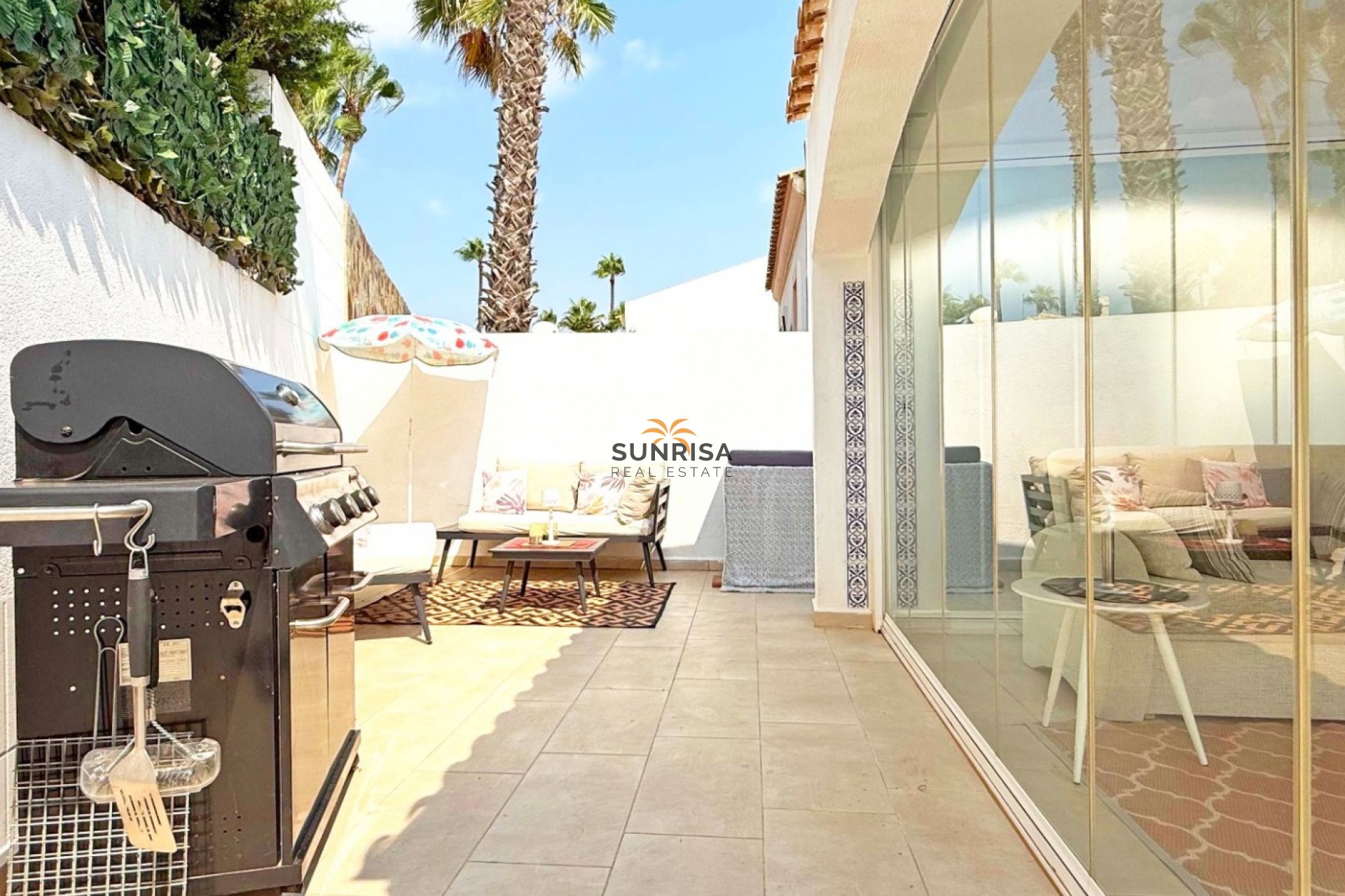 Resale - Villa - Orihuela Costa