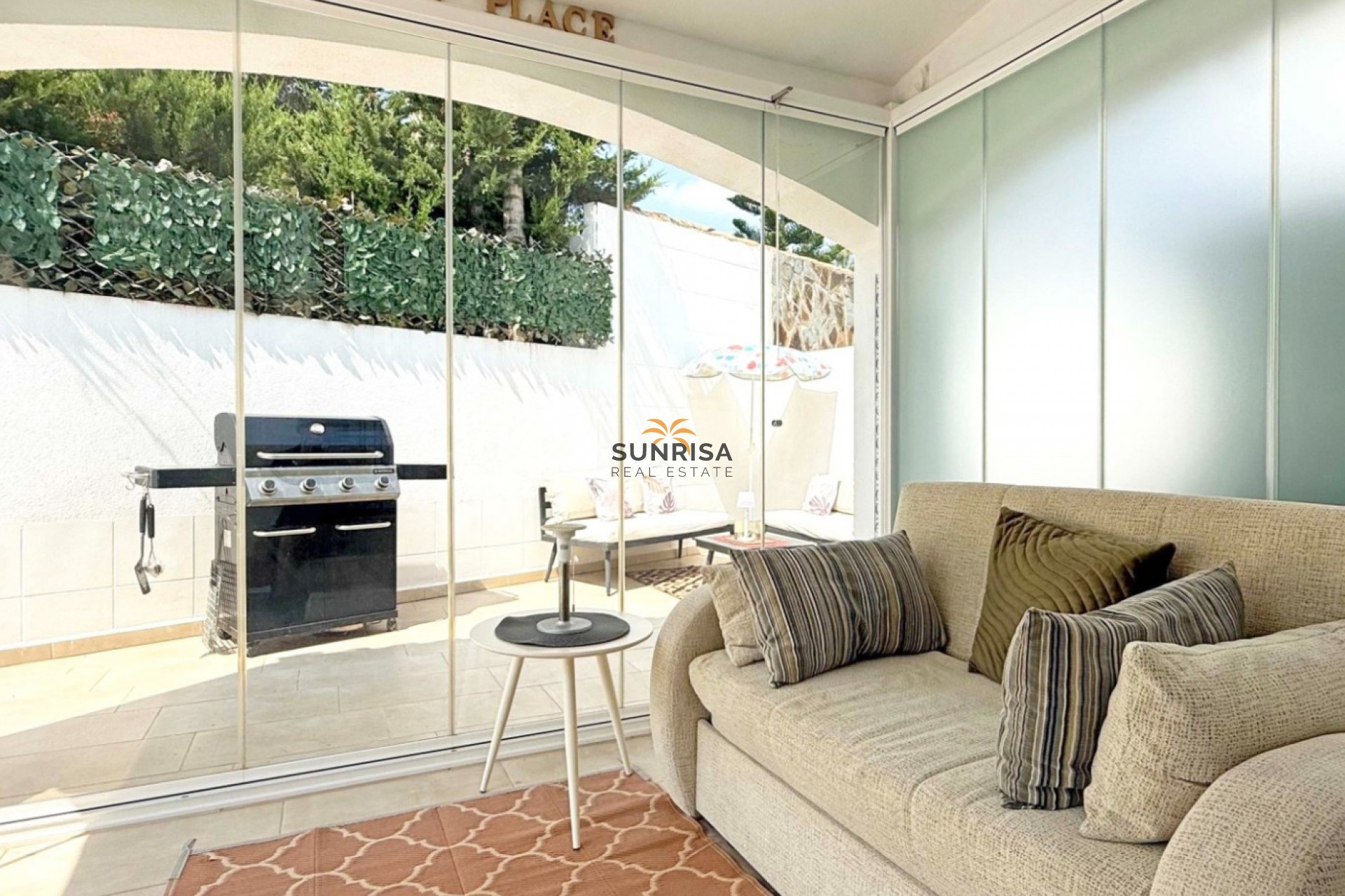 Resale - Villa - Orihuela Costa