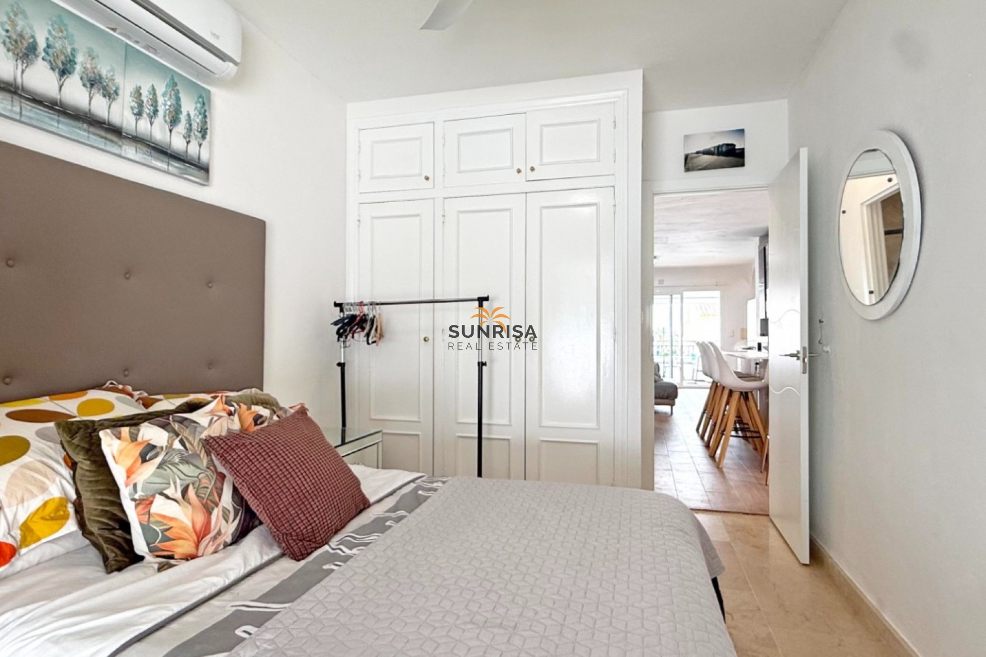 Resale - Villa - Orihuela Costa