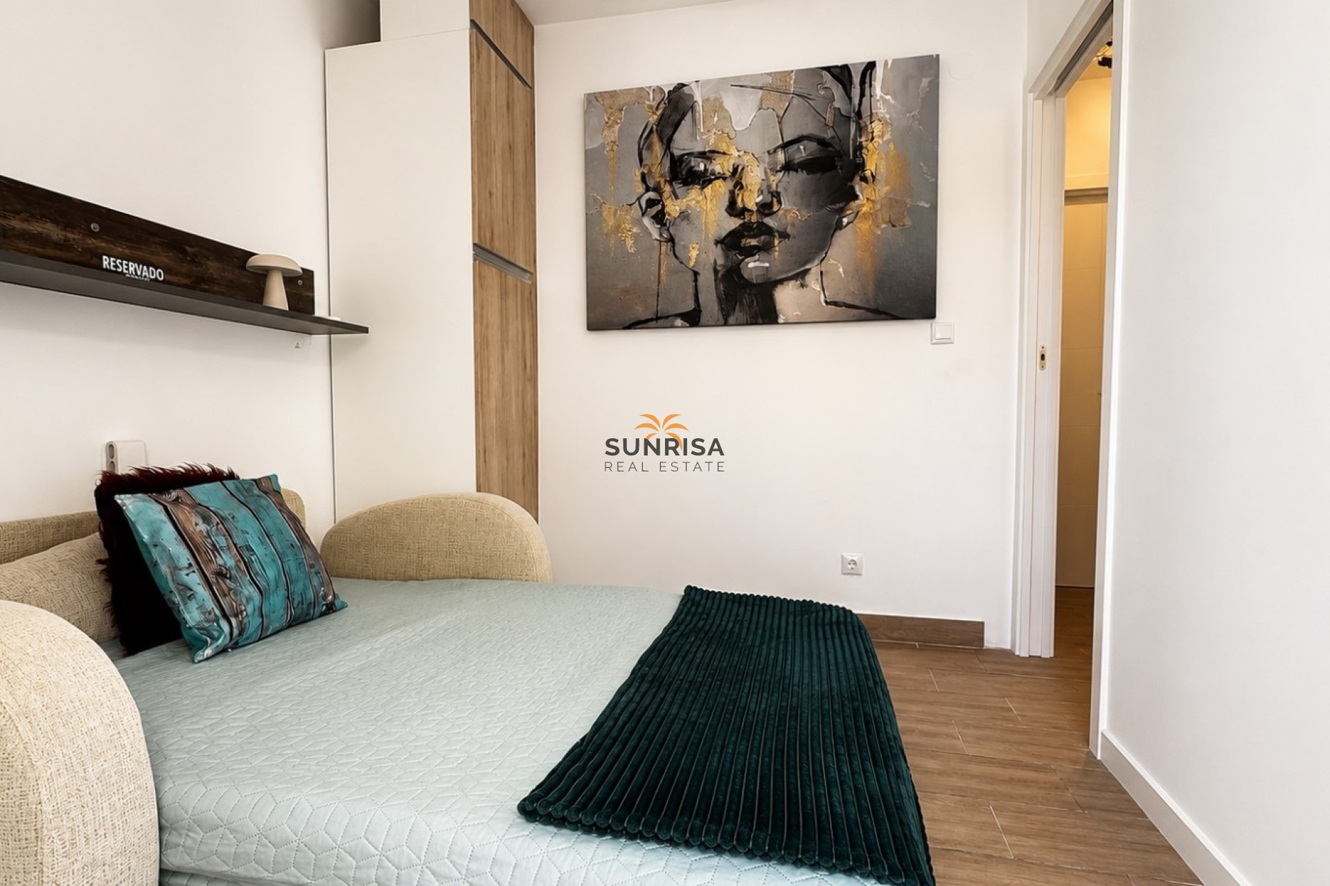 Resale - Villa - Orihuela Costa