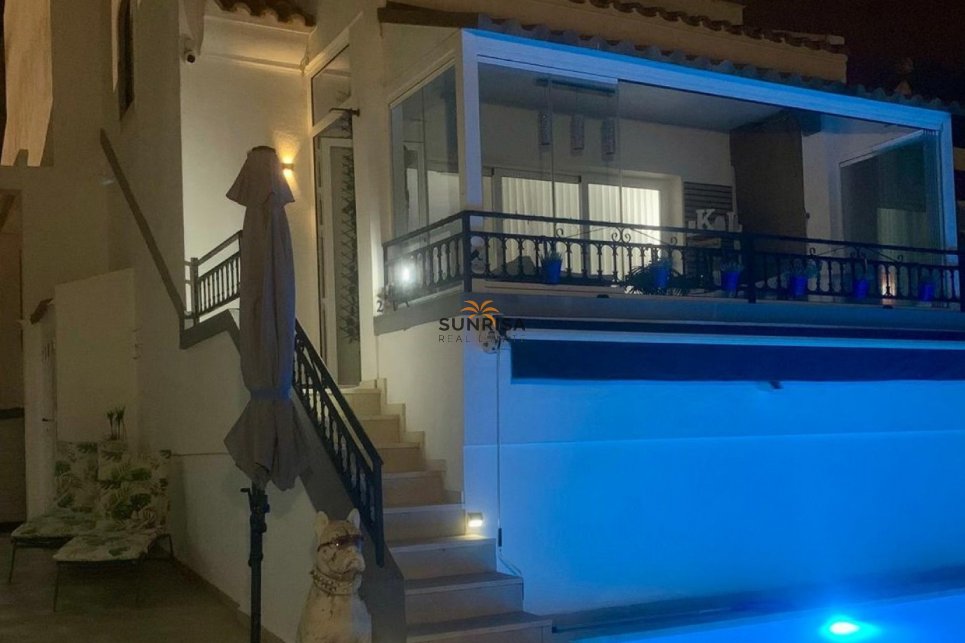 Resale - Villa - Orihuela Costa