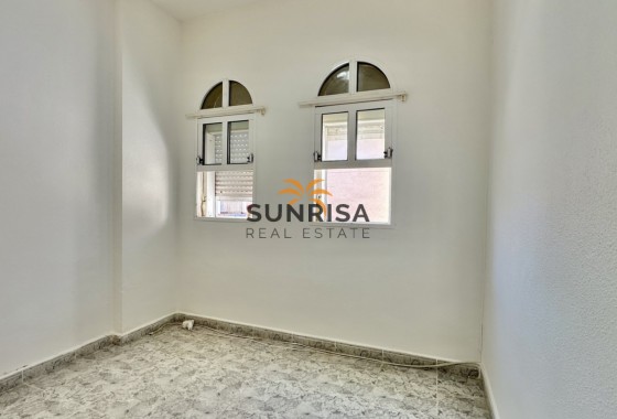 Apartamento · Reventa - Orihuela Costa · Playa Flamenca · Alicante · España