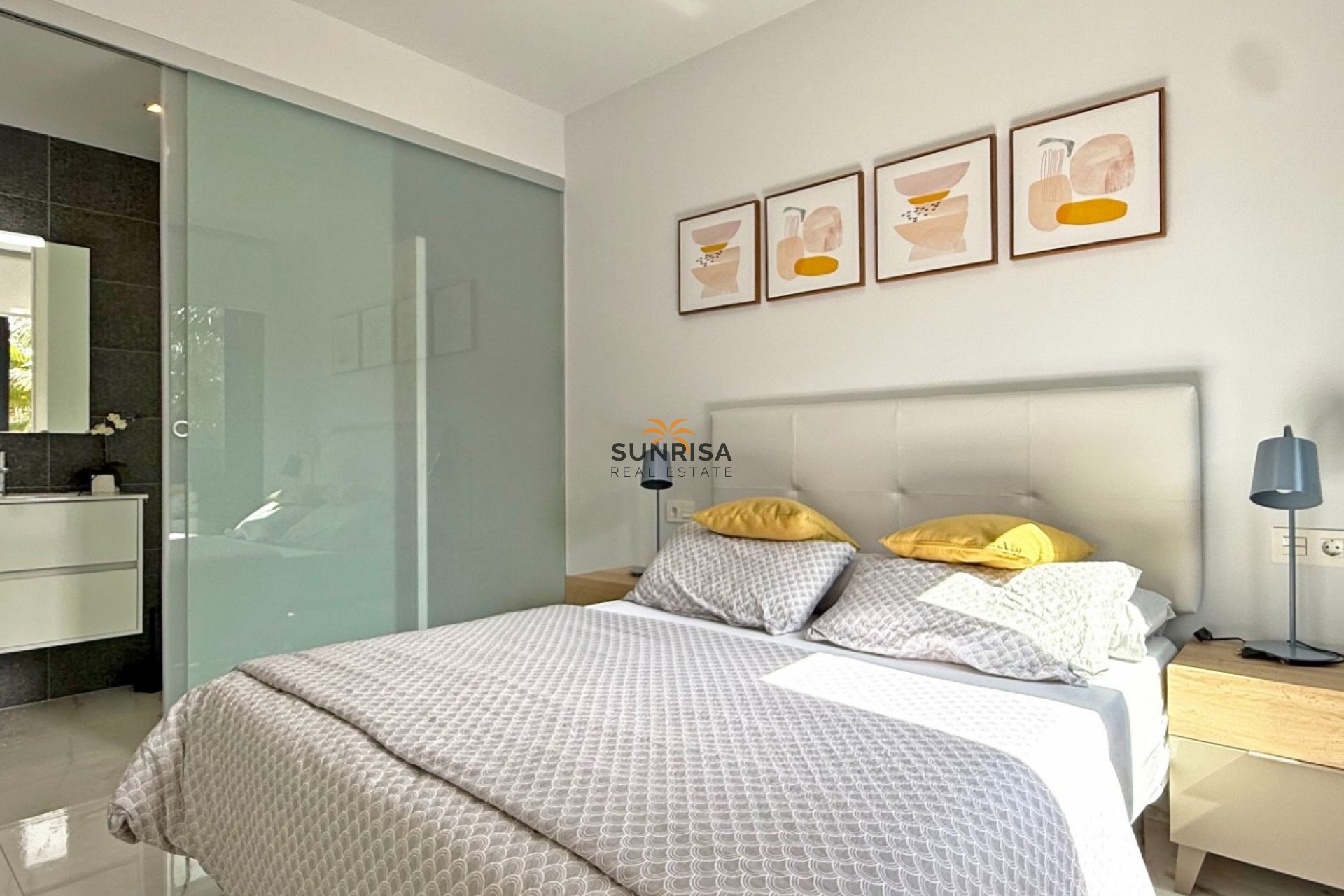 Resale - Apartment - Orihuela Costa