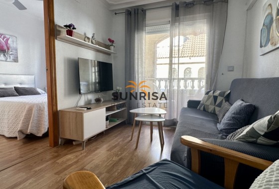 Appartement · Herverkoop - Torrevieja · Centro · Alicante · Spanje